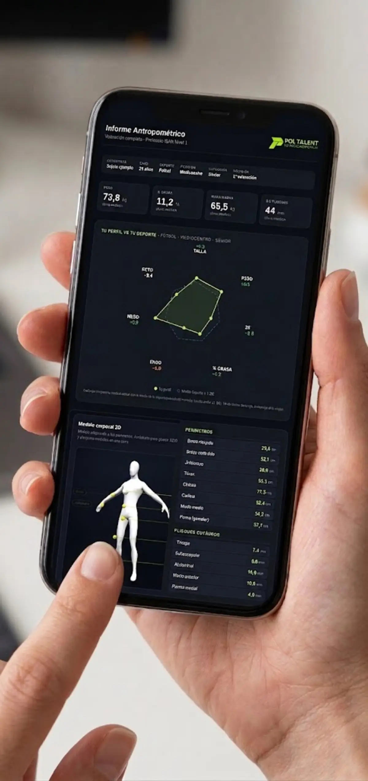 Informe antropométrico en el móvil, con el perfil comparado por deporte y el modelo corporal 3D