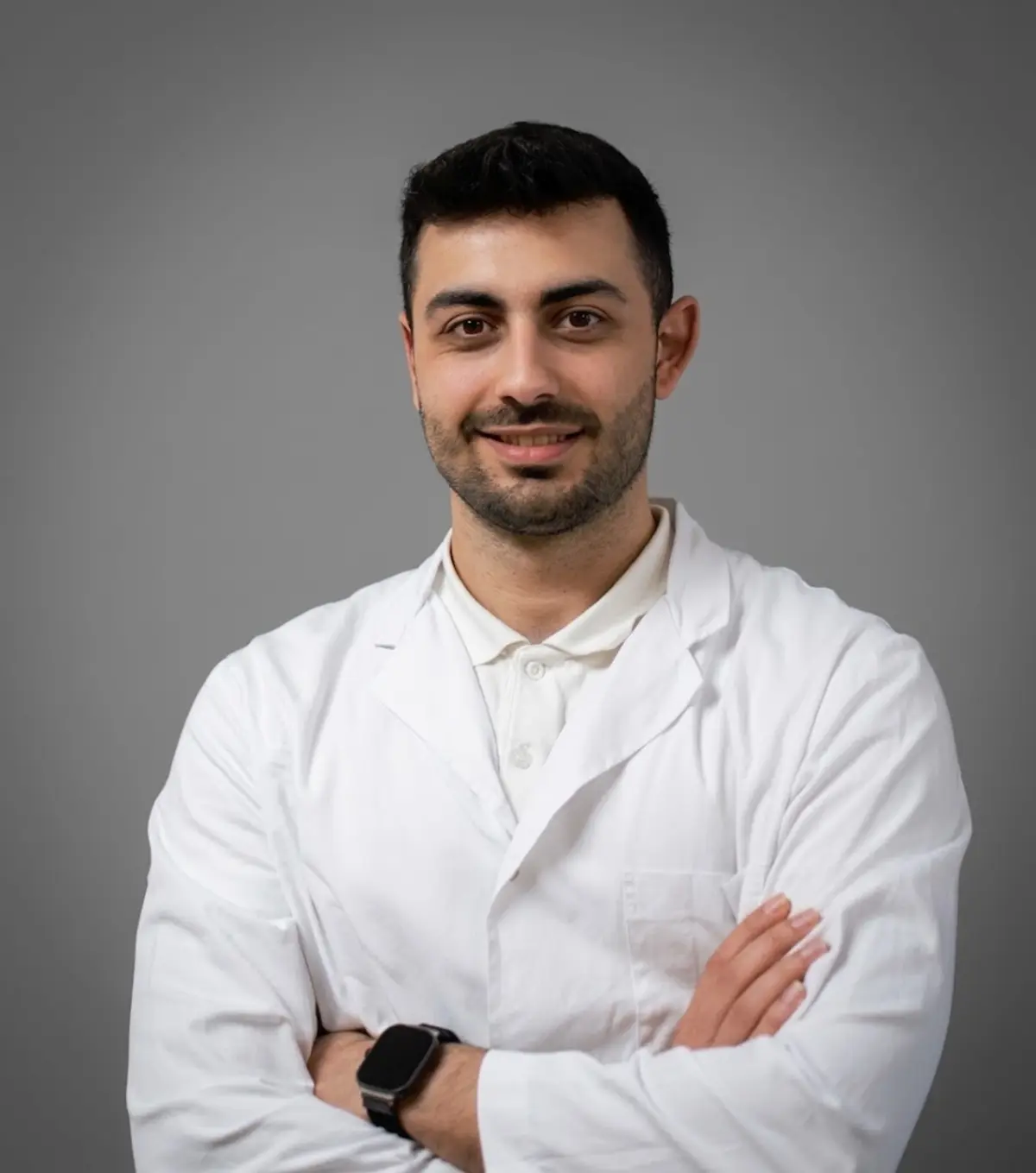 Pol Talent, dietista-nutricionista esportiu, durant una valoració antropomètrica